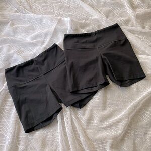 Set of 2 Yogalicious small black shorts